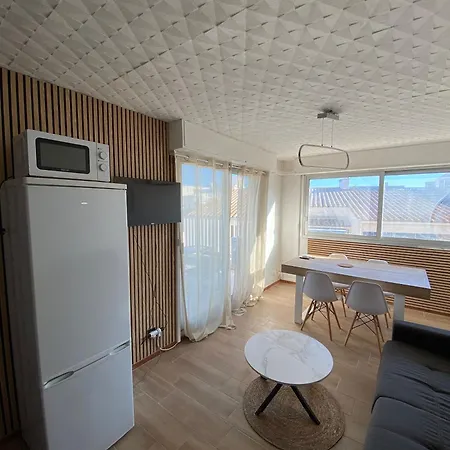 Panoramic Sea View Cozy Renovated Appartement
